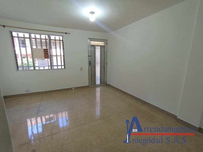 Casa en arriendo Antioquia Medellín Urbanizacion Los Pinos 70 m2 Habitaciones 2 Baños 1 Garajes 0 Precio $1750000