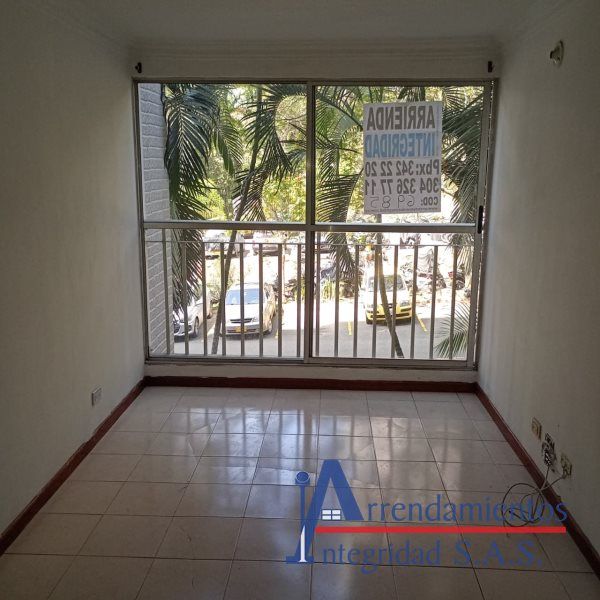 Apartamento en arriendo Antioquia Medellín Santa Rosa De Lima 57 m2 Habitaciones 3 Baños 2 Garajes 0 Precio $1850000