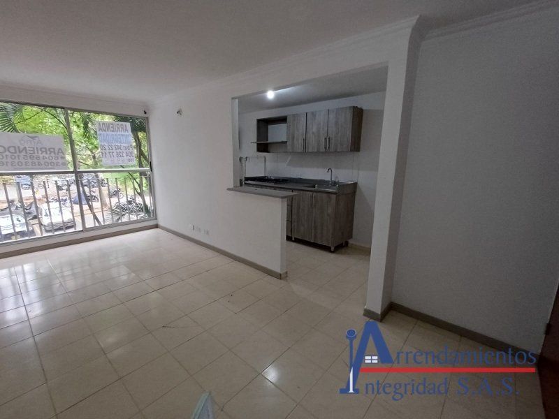 Apartamento en arriendo Antioquia Medellín Santa Rosa De Lima 57 m2 Habitaciones 3 Baños 2 Garajes 0 Precio $2100000
