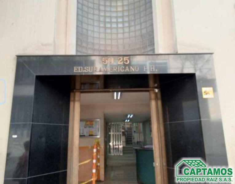Oficina en arriendo Antioquia Medellín Santa Cruz 21 m2 Habitaciones 0 Baños 0 Garajes 0 Precio $850000