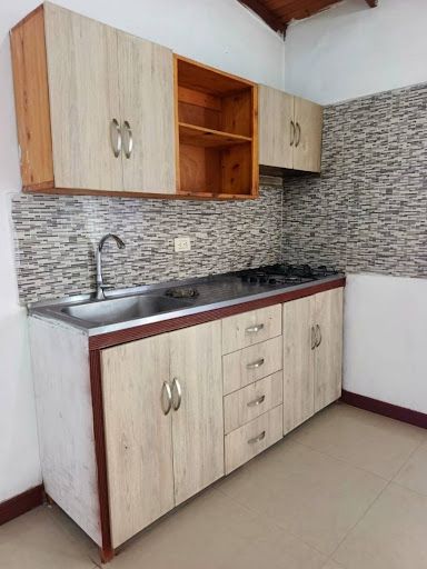 Casa en arriendo Antioquia Itagüí Ditaires 120 m2 Habitaciones 3 Baños 2 Garajes 0 Precio $2500000