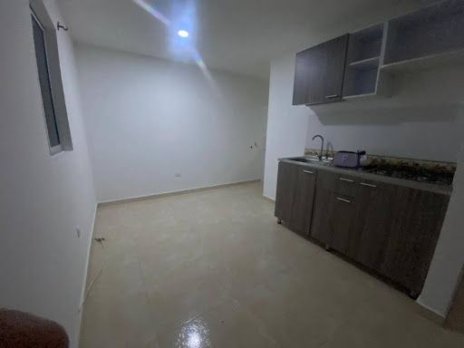 Apartaestudio en arriendo Risaralda Pereira Berlin 40 m2 Habitaciones 1 Baños 1 Garajes 0 Precio $800000