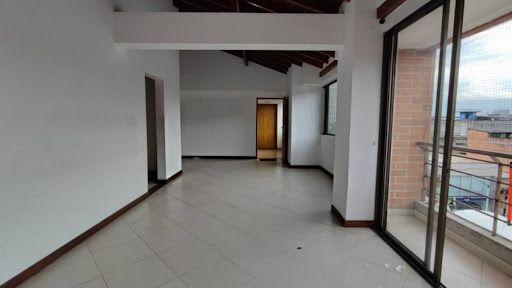 Apartamento en arriendo Antioquia Envigado Zona Centro 100 m2 Habitaciones 3 Baños 2 Garajes 0 Precio $2800000
