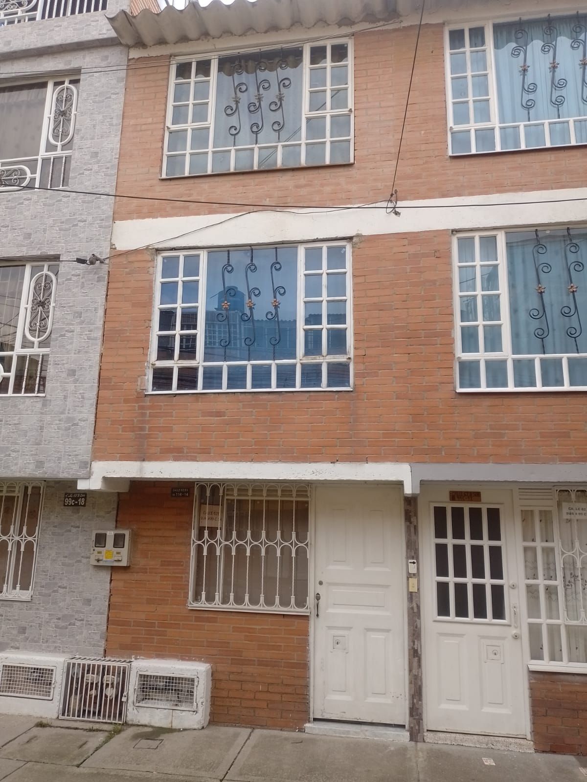 Casa en venta Cundinamarca Bogotá San Bernardino 76 m2 Habitaciones 4 Baños 2 Garajes 0 Precio $220000000