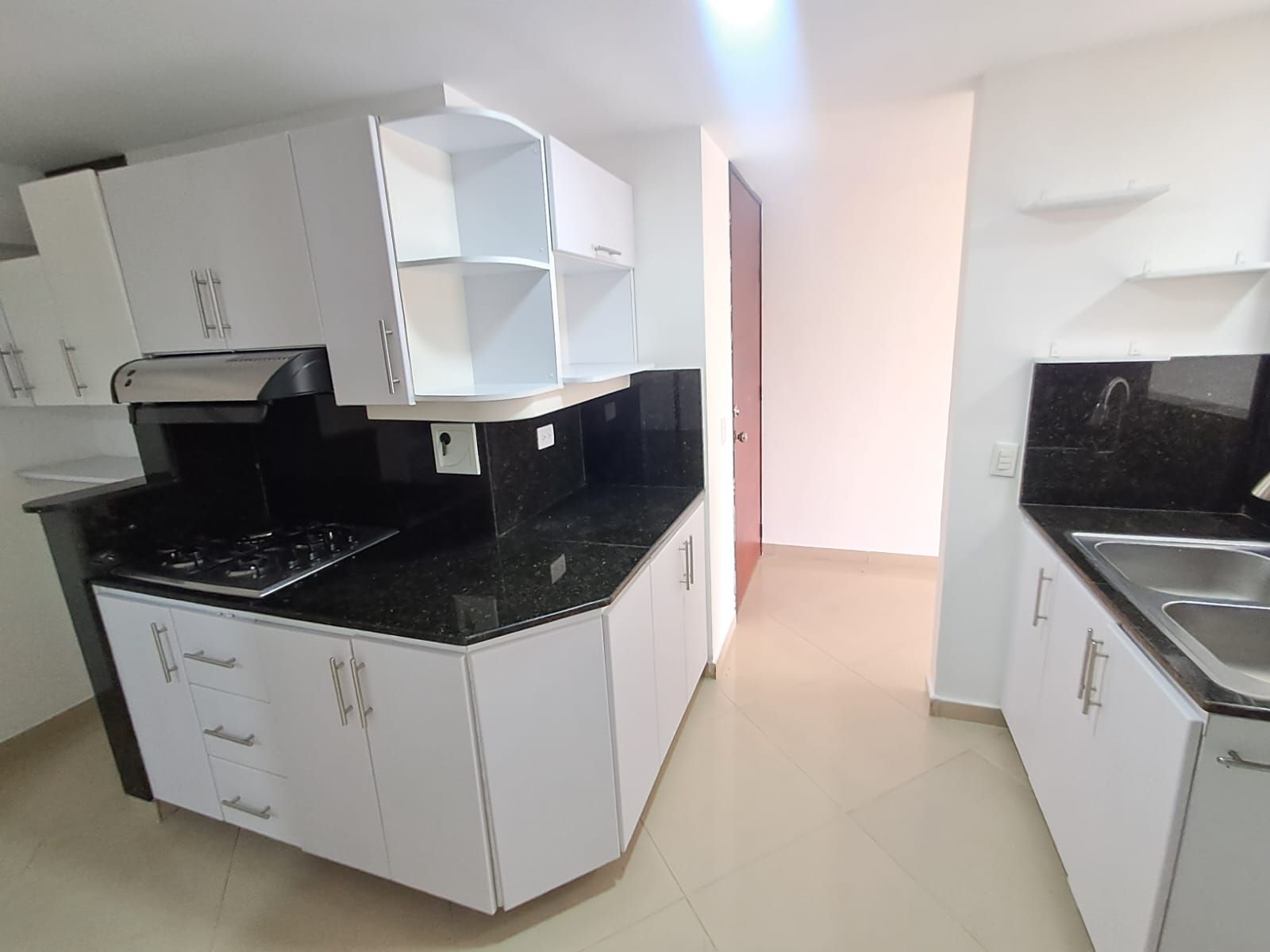 Apartamento en arriendo Antioquia Envigado Alto De Misael 98 m2 Habitaciones 2 Baños 3 Garajes 2 Precio $3600000