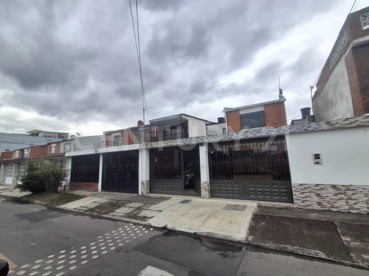 Casa en venta Cundinamarca Bogotá Mandalay Et Ii 260 m2 Habitaciones 5 Baños 3 Garajes 3 Precio $870000000