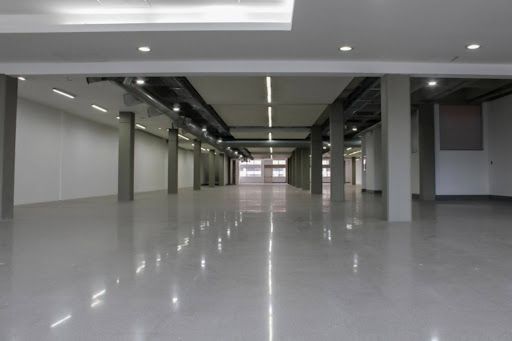 Oficina en arriendo Antioquia Medellín Santa Fe 1139 m2 Habitaciones 0 Baños 6 Garajes 0 Precio $47838000