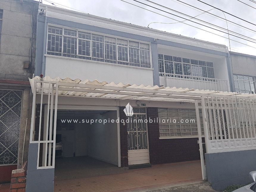 Casa en venta Cundinamarca Bogotá San Miguel 190 m2 Habitaciones 4 Baños 2 Garajes 3 Precio $1050000000
