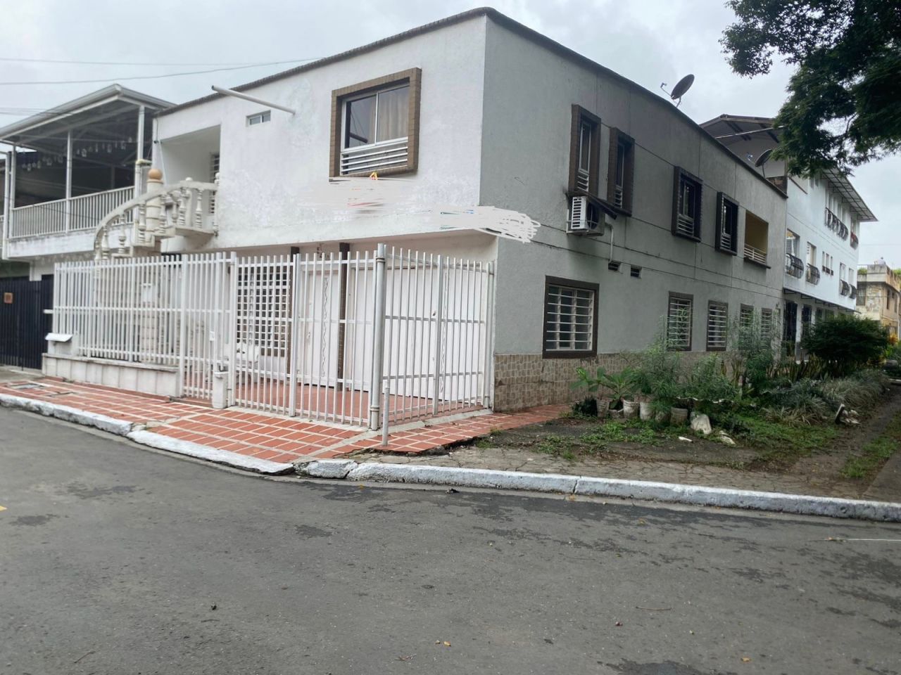 Casa en venta Valle Del Cauca Cali San Nicolás 260 m2 Habitaciones 7 Baños 6 Garajes 1 Precio $550000000