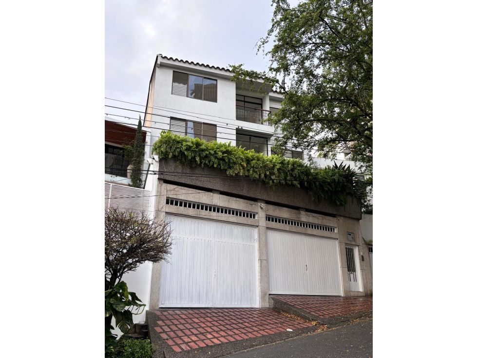 Casa en venta Valle Del Cauca Cali Juanambú 500 m2 Habitaciones 6 Baños 6 Garajes 2 Precio $1400000000