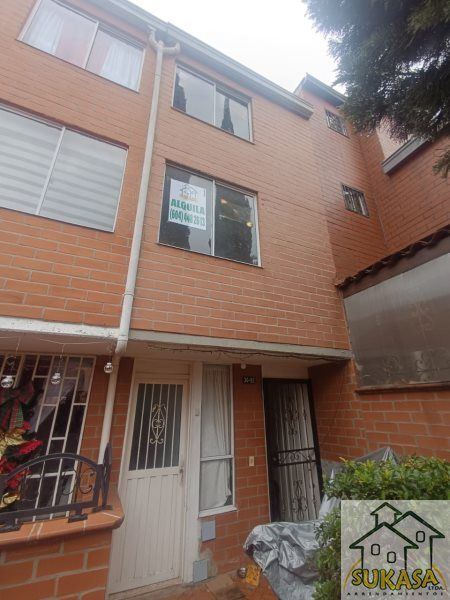 Casa en arriendo Antioquia Itagüí Ditaires 80 m2 Habitaciones 3 Baños 2 Garajes 0 Precio $2500000