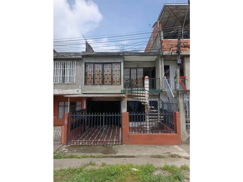Casa en venta Valle Del Cauca Cali Las Ceibas 140 m2 Habitaciones 6 Baños 3 Garajes 0 Precio $250000000