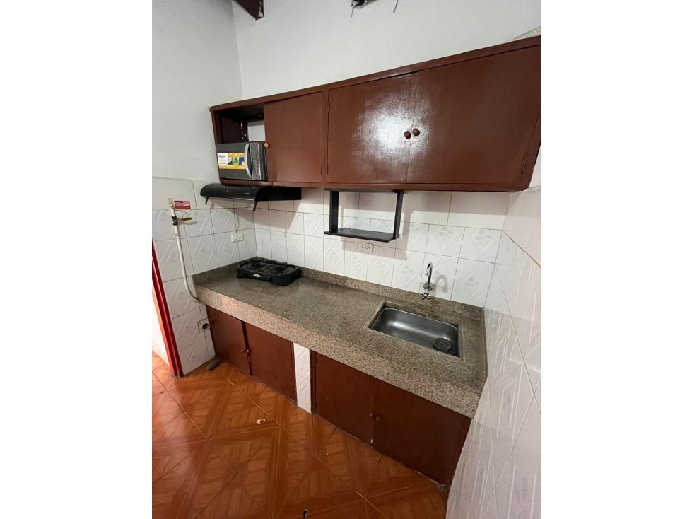 Apartaestudio en arriendo Antioquia Envigado Zona Centro 40 m2 Habitaciones 1 Baños 1 Garajes 0 Precio $1300000