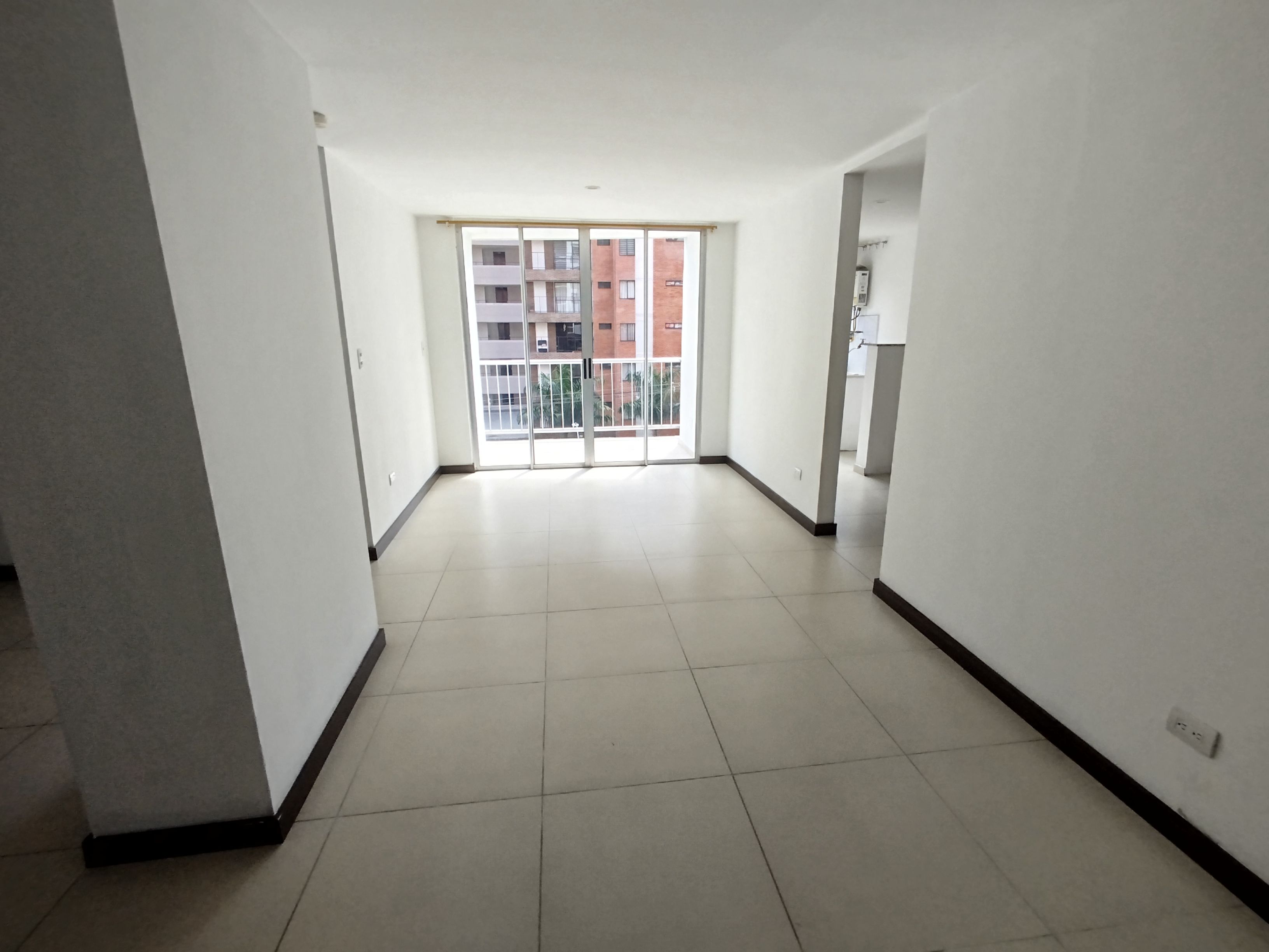 Apartamento en arriendo Antioquia Medellín La Pilarica 76 m2 Habitaciones 3 Baños 2 Garajes 1 Precio $3000000