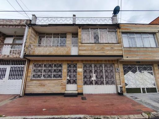 Casa en venta Cundinamarca Bogotá San Antonio De Padua 230 m2 Habitaciones 5 Baños 3 Garajes 1 Precio $550000000