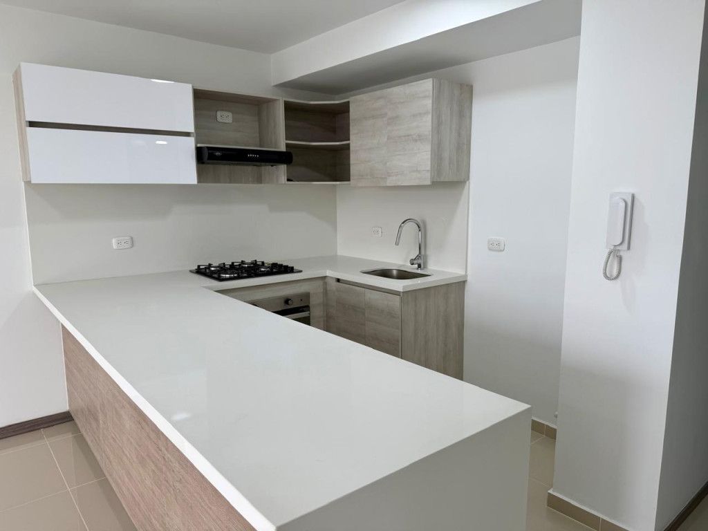 Apartamento en arriendo Valle Del Cauca Cali Lili 90 m2 Habitaciones 3 Baños 2 Garajes 1 Precio $2700000