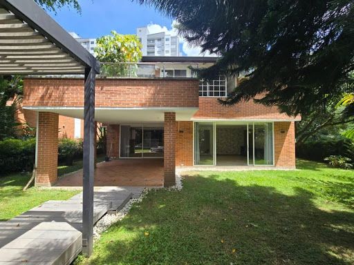 Casa en arriendo Antioquia Envigado Zúñiga 350 m2 Habitaciones 4 Baños 6 Garajes 1 Precio $15000000