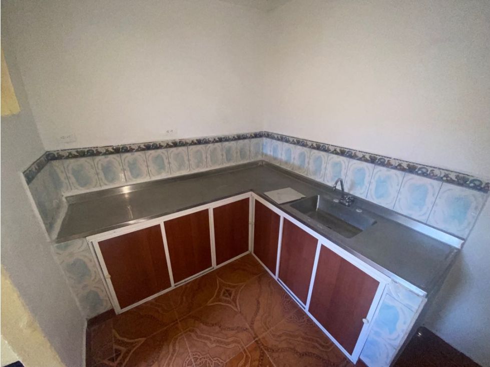 Casa en arriendo Antioquia Medellín La Salle 80 m2 Habitaciones 2 Baños 1 Garajes 0 Precio $1350000