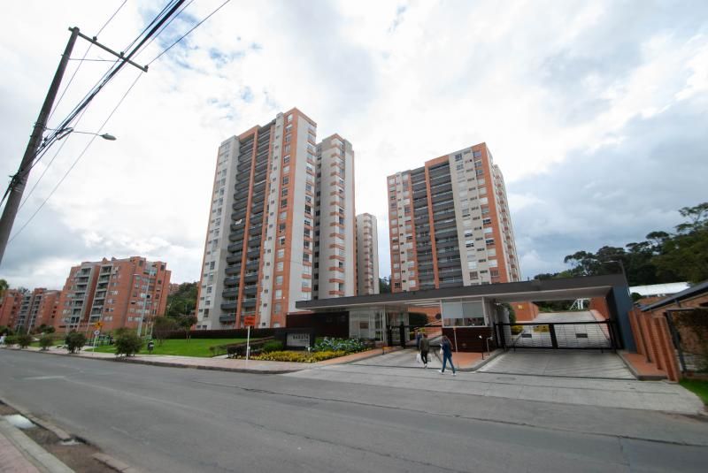 Apartamento en arriendo Cundinamarca Bogotá Casa Blanca Suba 97 m2 Habitaciones 3 Baños 3 Garajes 2 Precio $3319000