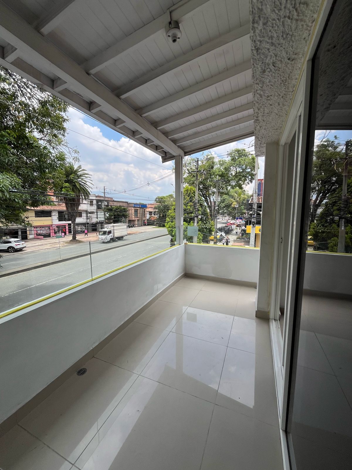 Apartamento en arriendo Antioquia Medellín Simon Bolivar 82 m2 Habitaciones 2 Baños 2 Garajes 0 Precio $2970000