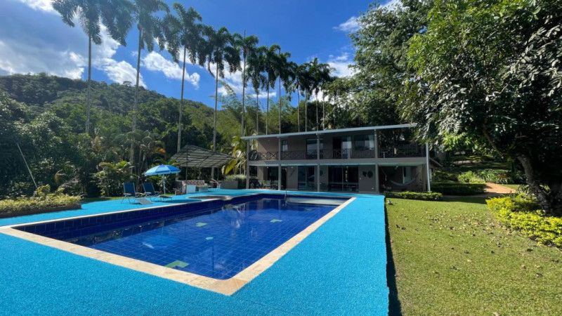 Finca en venta Cundinamarca La Vega La Vega 340 m2 Habitaciones 4 Baños 4 Garajes 8 Precio $2200000000