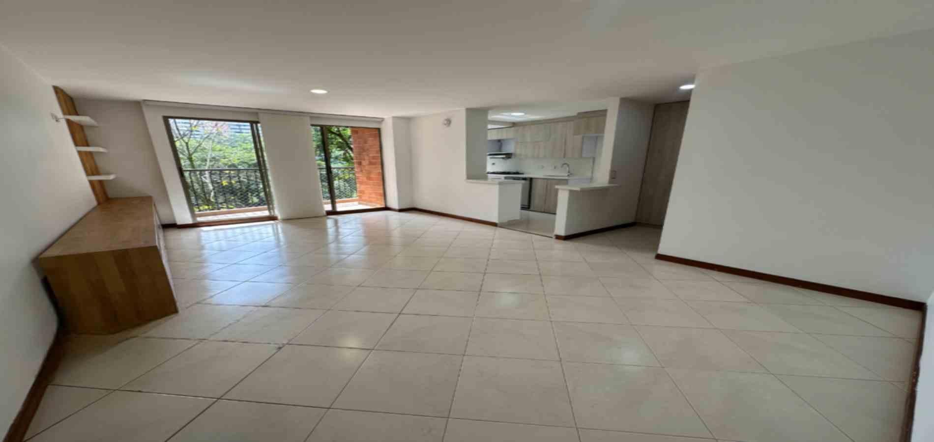 Apartamento en arriendo Antioquia Envigado La Pradera 117 m2 Habitaciones 3 Baños 3 Garajes 2 Precio $4800000