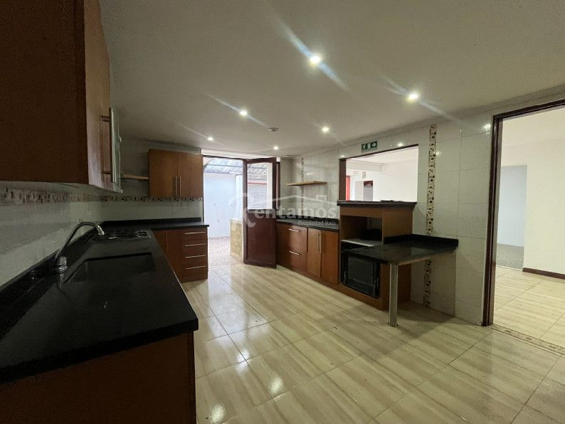 Casa en arriendo Antioquia Envigado Bosques De Zúñiga 358 m2 Habitaciones 4 Baños 4 Garajes 4 Precio $11000000