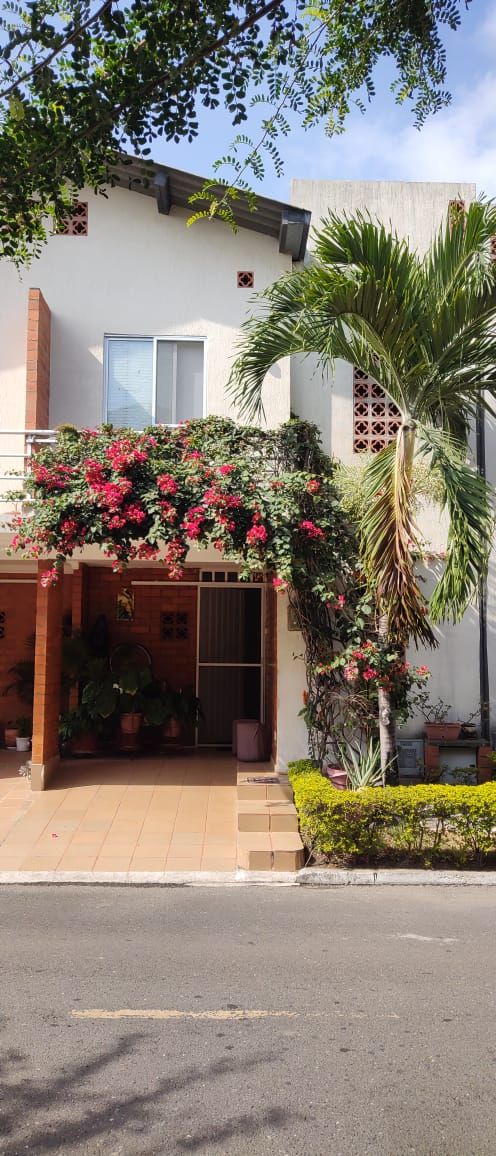 Casa en venta Valle Del Cauca Palmira Ub Casas Del Saman 120 m2 Habitaciones 3 Baños 3 Garajes 1 Precio $320000000