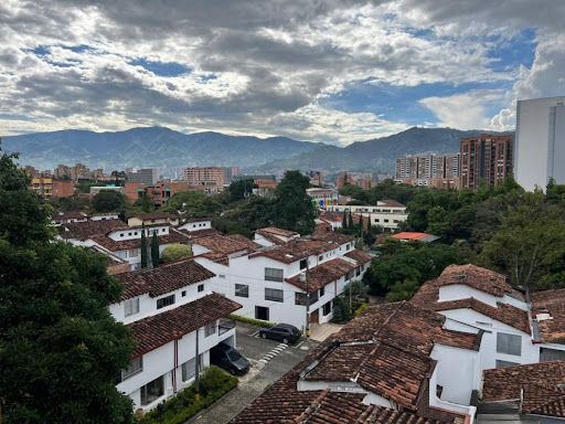 Apartamento en arriendo Antioquia Envigado Villa Grande 90 m2 Habitaciones 3 Baños 3 Garajes 1 Precio $3300000