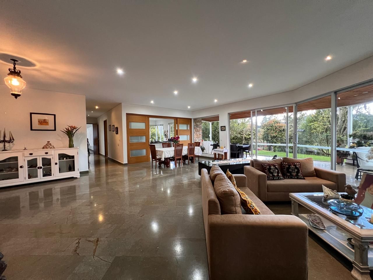 Casa en arriendo Antioquia La Ceja Ub Paz Del Tambo 385 m2 Habitaciones 3 Baños 4 Garajes 2 Precio $16000000