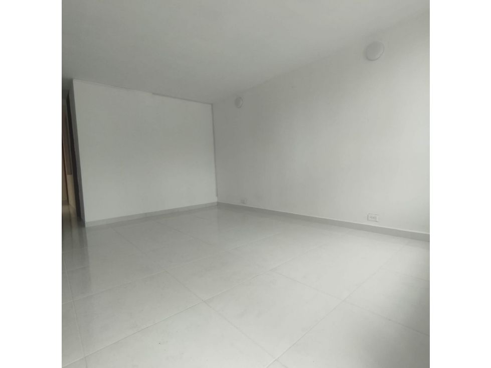 Apartamento en arriendo Antioquia Itagüí Itagüí 75 m2 Habitaciones 4 Baños 3 Garajes 2 Precio $2500000