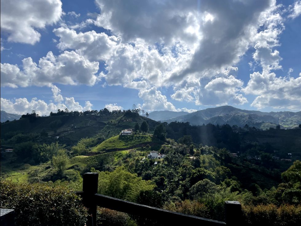 Finca en venta Antioquia Guatape Guatape 500 m2 Habitaciones 7 Baños 6 Garajes 4 Precio $2200000000