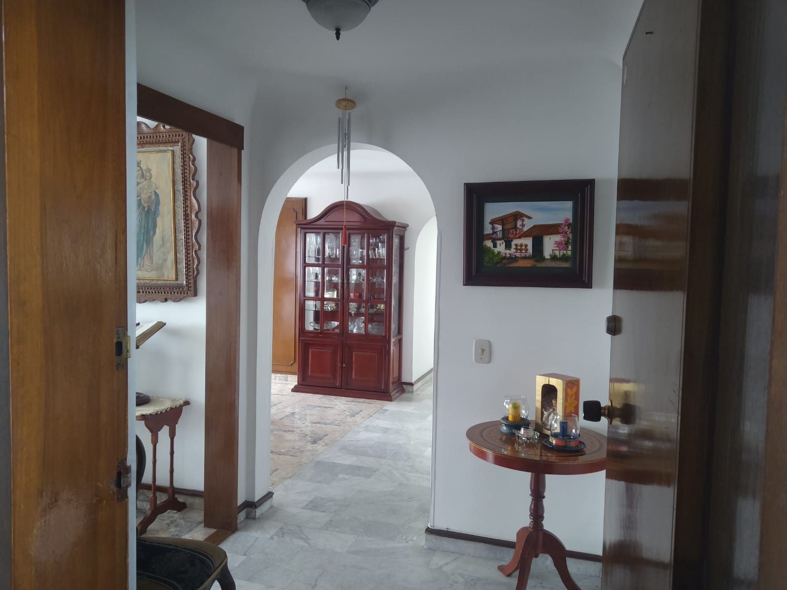 Apartamento en arriendo Tolima Ibagué Cr Tejares 230 m2 Habitaciones 4 Baños 4 Garajes 2 Precio $3000000