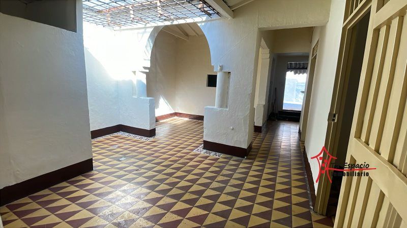 Casa en arriendo Antioquia Medellín Berlin 150 m2 Habitaciones 4 Baños 2 Garajes 0 Precio $1800000