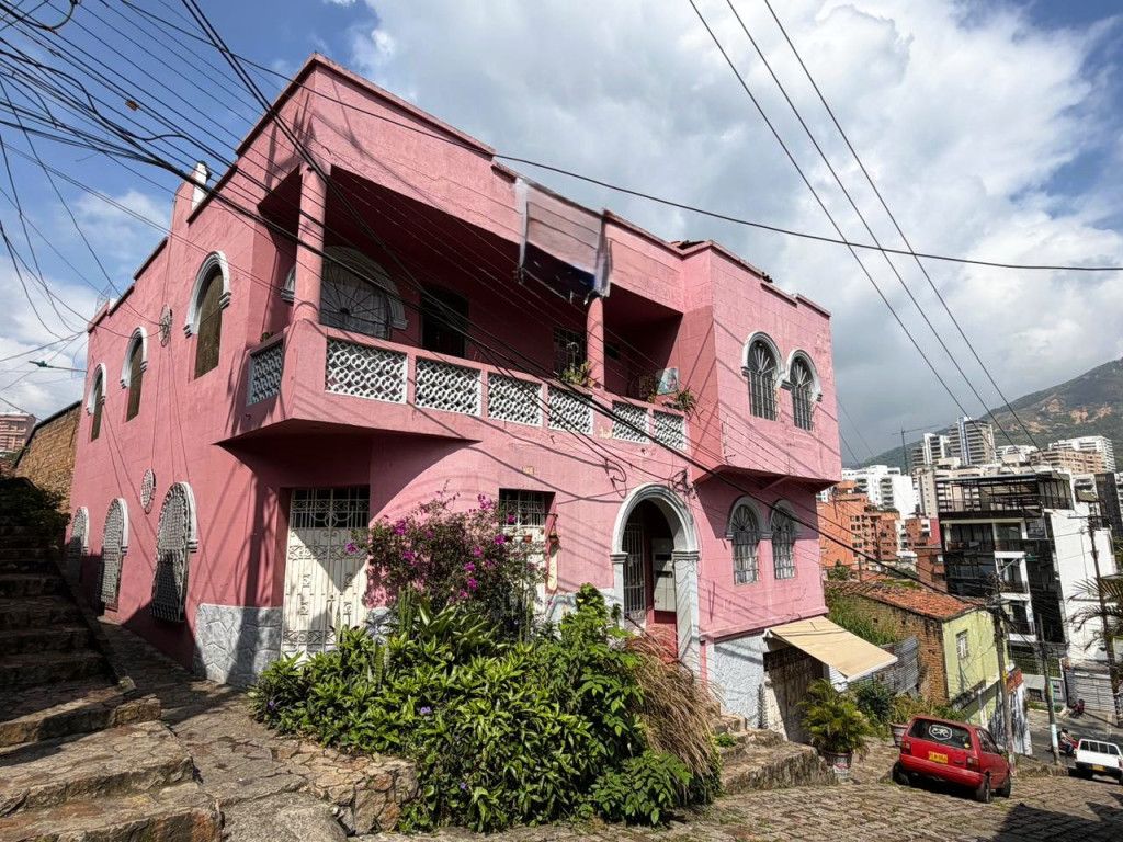 Apartaestudio en arriendo Valle Del Cauca Cali San Antonio 40 m2 Habitaciones 1 Baños 1 Garajes 0 Precio $680000
