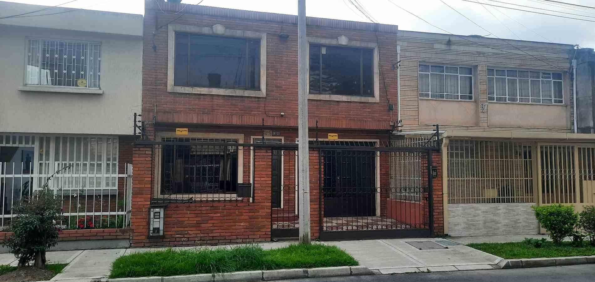 Casa en venta Cundinamarca Bogotá San Miguel 191 m2 Habitaciones 3 Baños 4 Garajes 1 Precio $870000000