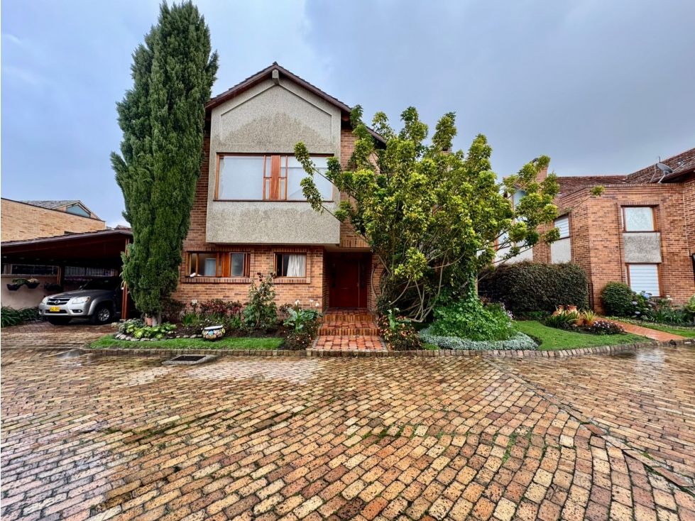 Casa en venta Cundinamarca Bogotá San José De Bavaria 410 m2 Habitaciones 4 Baños 4 Garajes 4 Precio $2280000000