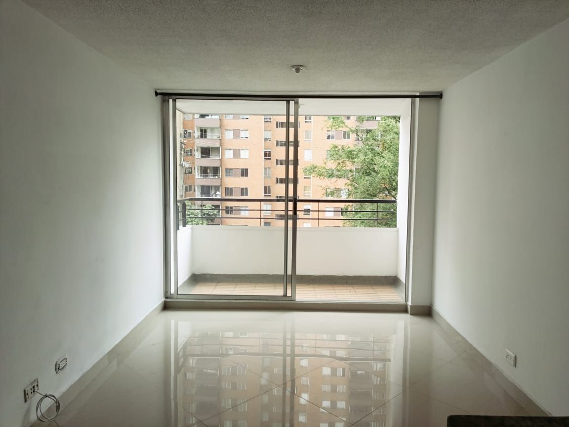 Apartamento en venta Antioquia Medellín Loma De Los Bernal 57 m2 Habitaciones 3 Baños 2 Garajes 0 Precio $370000000