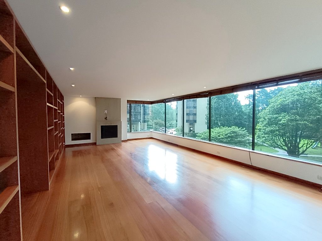Apartamento en arriendo Cundinamarca Bogotá Plenitud 270 m2 Habitaciones 3 Baños 4 Garajes 3 Precio $14904000