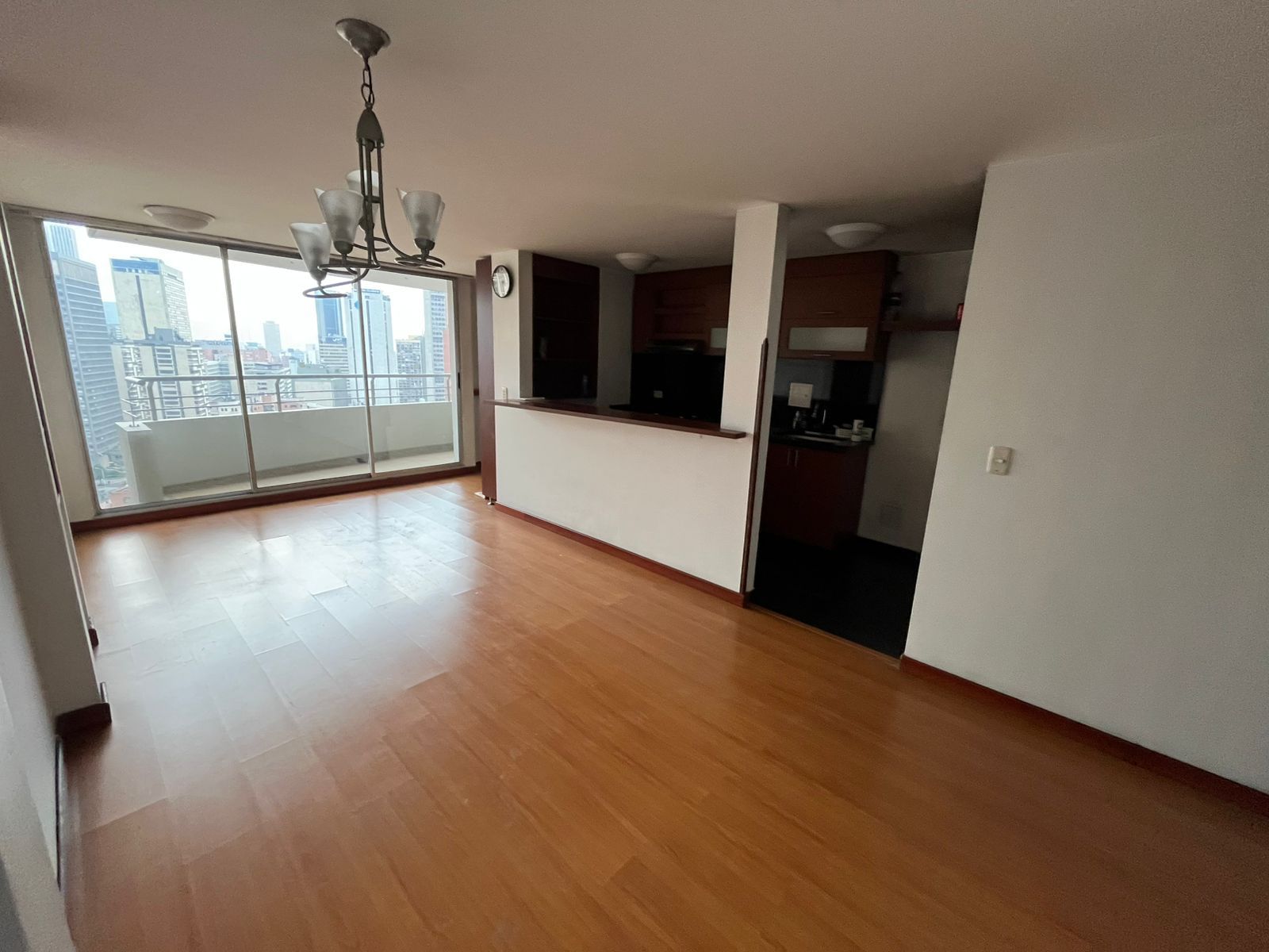 Apartamento en arriendo Cundinamarca Bogotá Samper 70 m2 Habitaciones 2 Baños 2 Garajes 1 Precio $3898100