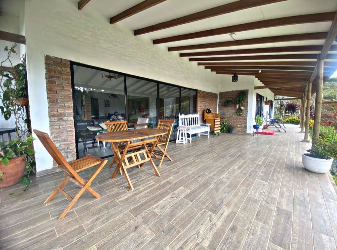 Finca en venta Valle Del Cauca Dagua Dagua 400 m2 Habitaciones 4 Baños 3 Garajes 10 Precio $490000000