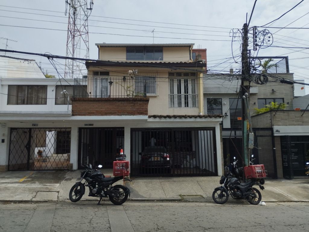 Apartamento en venta Valle Del Cauca Cali Santa Isabel 89 m2 Habitaciones 3 Baños 3 Garajes 1 Precio $350000000