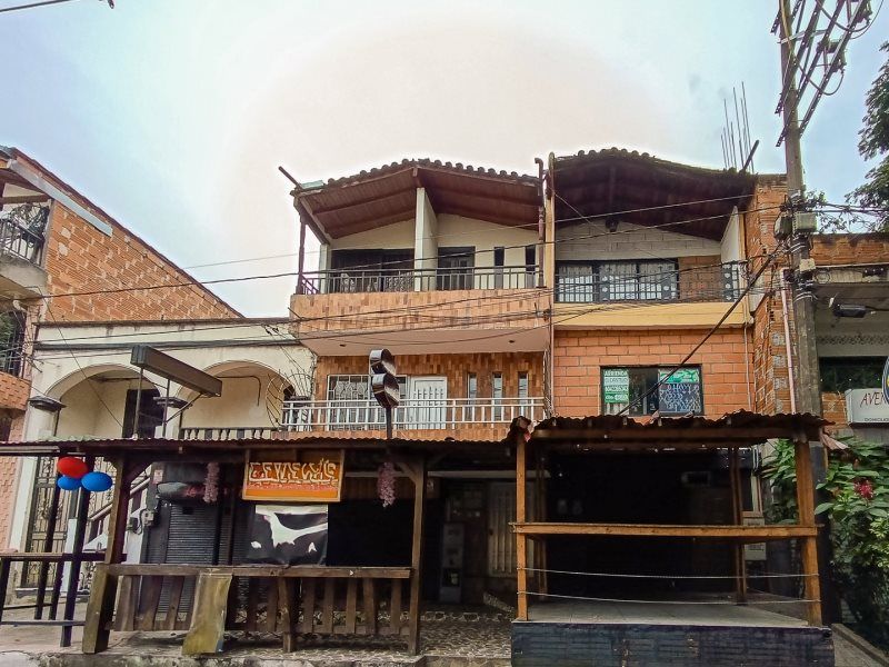 Apartaestudio en arriendo Antioquia Medellín Alejandro Echavarria 50 m2 Habitaciones 1 Baños 1 Garajes 0 Precio $1000000