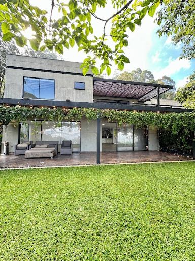 Casa Campestre en arriendo Antioquia Envigado Envigado 500 m2 Habitaciones 4 Baños 7 Garajes 6 Precio $16000000