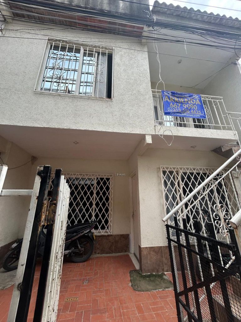 Casa en venta Valle Del Cauca Cali Alfonso Bonilla Aragón 150 m2 Habitaciones 7 Baños 3 Garajes 0 Precio $280000000