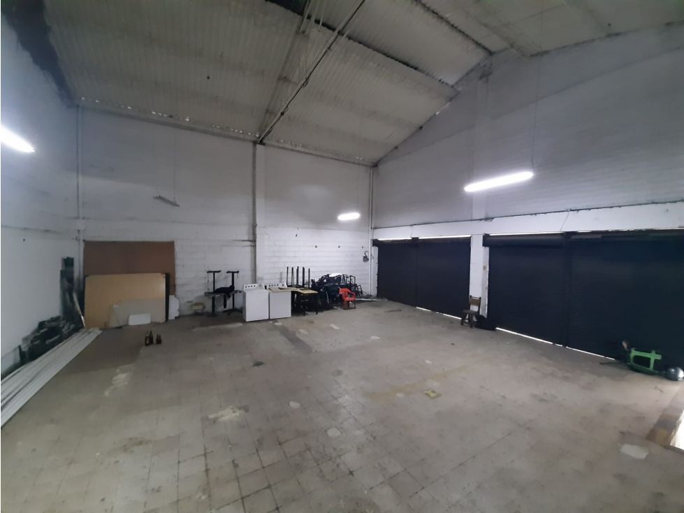 Bodega en venta Antioquia Itagüí San Fernando 470 m2 Habitaciones 0 Baños 3 Garajes 4 Precio $4500000000