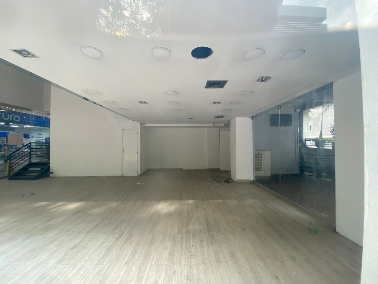 Local en arriendo Antioquia Medellín Colombia 120 m2 Habitaciones 0 Baños 2 Garajes 0 Precio $23000000