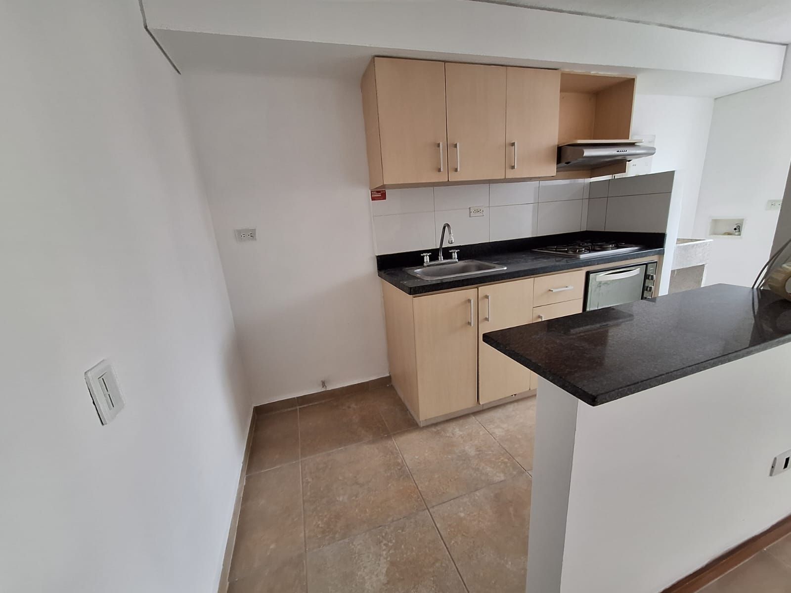 Apartamento en arriendo Antioquia Sabaneta Calle Larga 60 m2 Habitaciones 3 Baños 2 Garajes 1 Precio $2500000