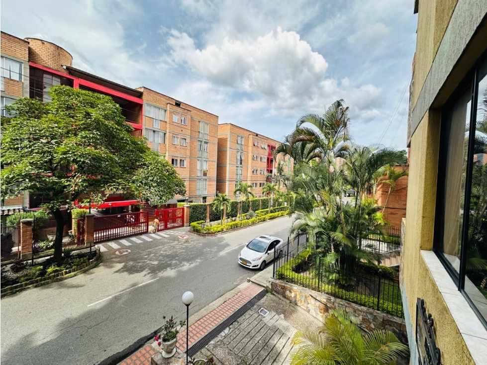 Apartamento en venta Antioquia Medellín La Candelaria 110 m2 Habitaciones 3 Baños 2 Garajes 1 Precio $550000000