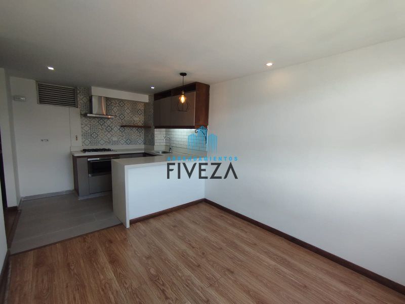 Apartamento en arriendo Antioquia Medellín Villanueva 65 m2 Habitaciones 2 Baños 1 Garajes 1 Precio $1330000